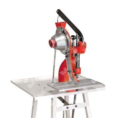 Eyelet press type 8 with mechanical foot pedal Tipo 8MC